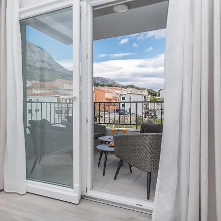 Nanna Appartement Makarska